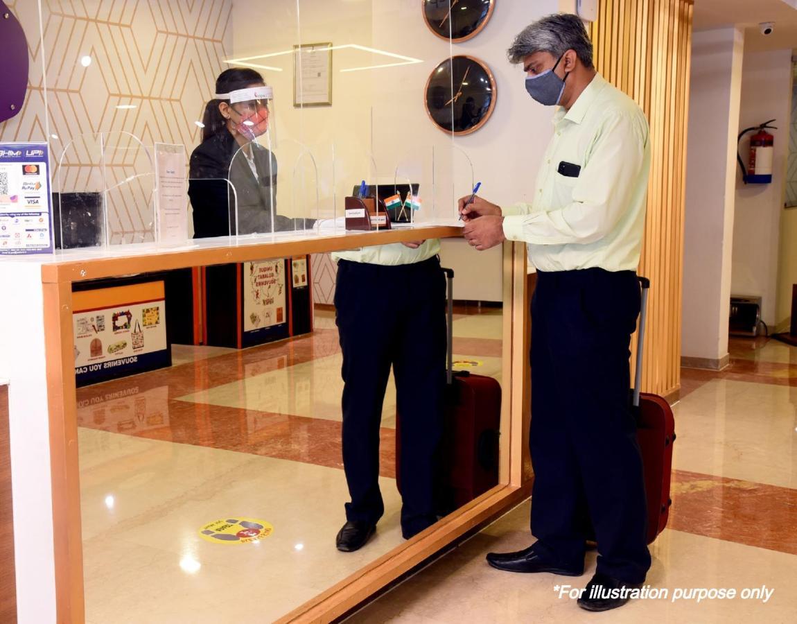 Spot On 81122 Saket Honest Hotel Ayodhya ภายนอก รูปภาพ